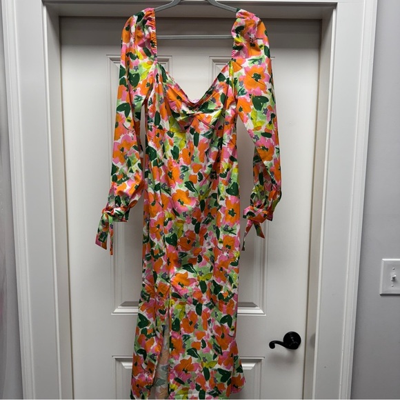 Pretty Little Thing Orange and Green Long Sleeve Floral Midi Dress Tik Tok - Picture 5 of 16